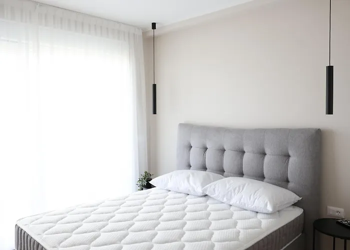 Maris -heated Pool Šmrika